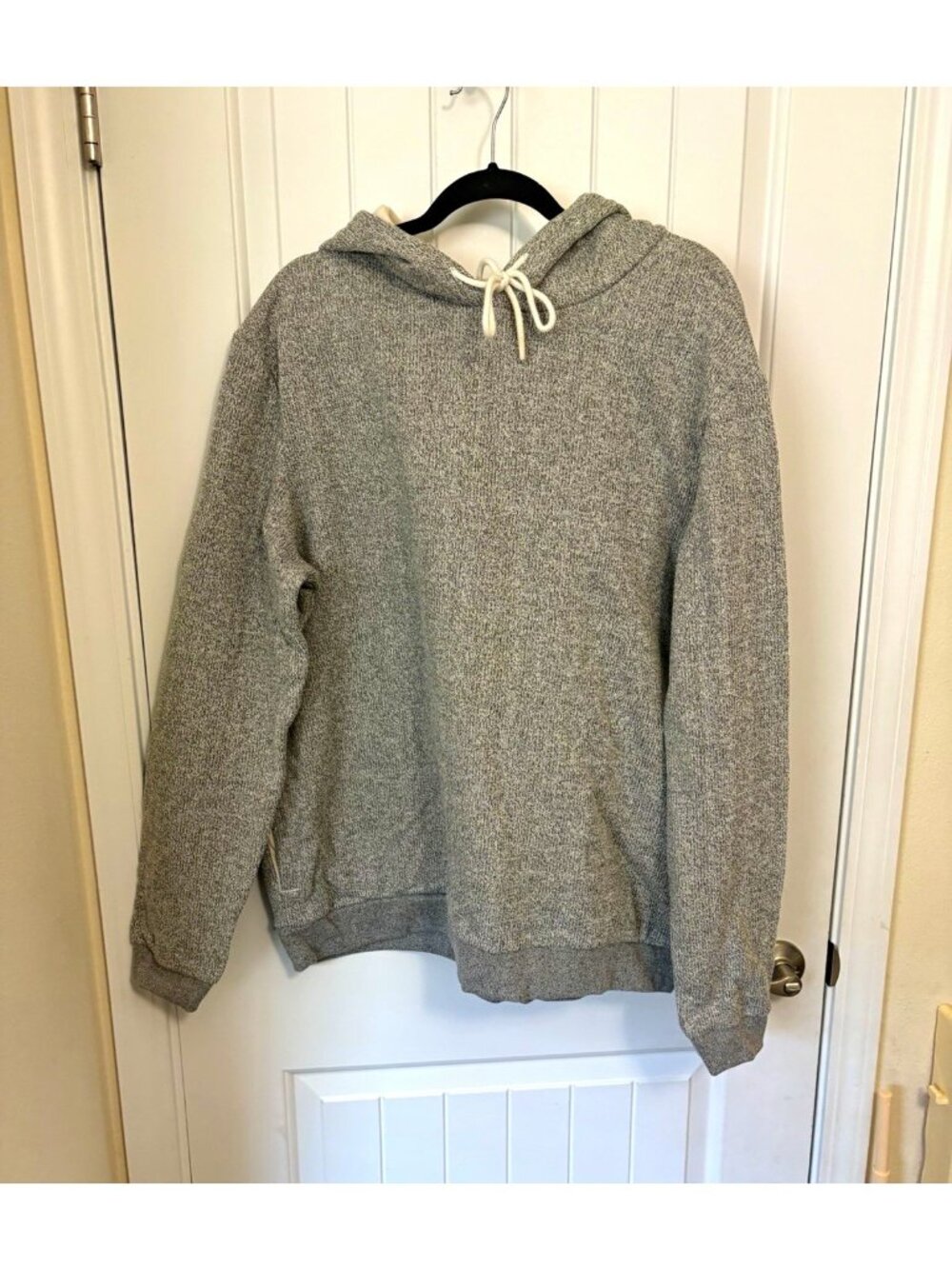 Goodfellow & Co Men’s Gray Pullover Hoodie Drawstring Polyester XL chest is 52”